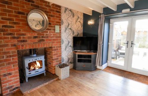 Scarborough House | Tawny Cottage