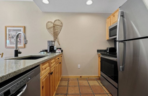 Copper Mountain Village Condo | Taylor's Crossing 1 Bedroom Condo #201 by RedAwning