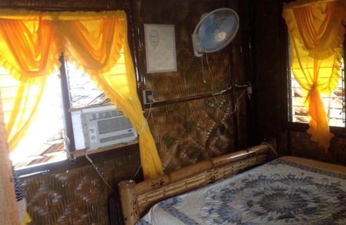 Catarman House | Taylors Country Home by Taylors Travellers Inn- The Native Cottage