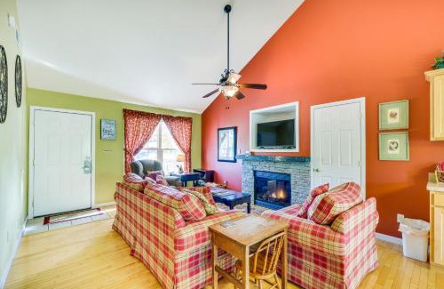 Taylorsville House | Taylorsville Cottage with Hot Tub and Lake Access!