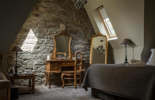 Glenisla Hotel | Taypark House
