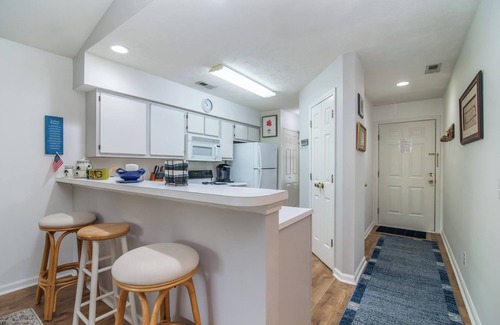 Pawleys Island Condo | *TB 3J * True Blue 3rd floor Condo Close to Pawleys Island Great view