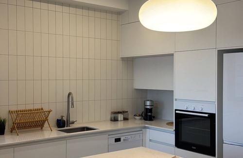 Bat Yam Apartment | tBat Yam Beachfront Apartment – 10 Min from Tel Aviv - 3 bedroom