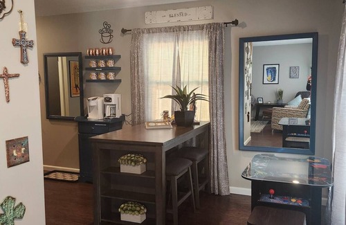 Traverse City House | TC Bungalow | Spa | Sauna | Cold Plunge Retreat!