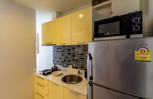 Nana Condo | TC Contel At Sukhumvit Soi 11 nere subway