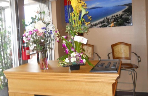 Medicine Hat Hotel | TC Motel