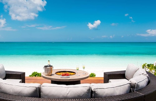 The Bight House | TC Villas -Conch Beach Villa -Spacious Modern Retreat Near Smith's Reef