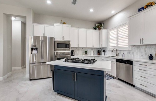 Plano House | TCH - Charming 4bd/3ba home in Plano with Office