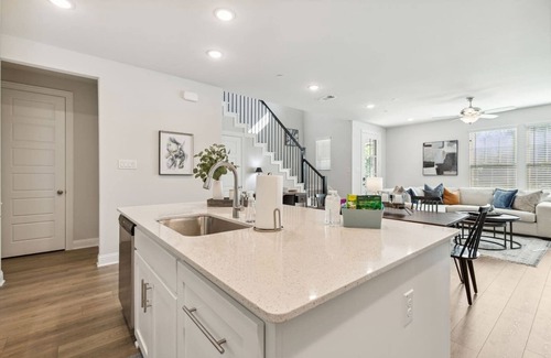 Allen House | TCH - Cozy 3bd/2.5ba home in Allen with Workspace
