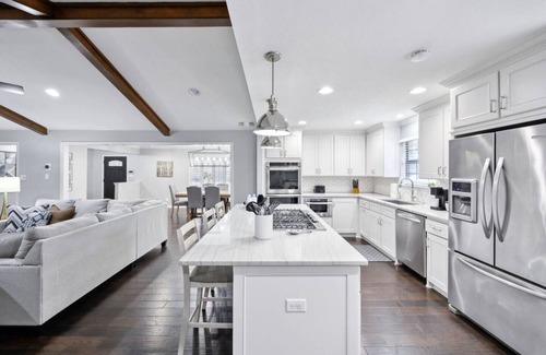 Lake Highlands House | TCH - Spacious 3bd/2ba home in Dallas w/Workspace