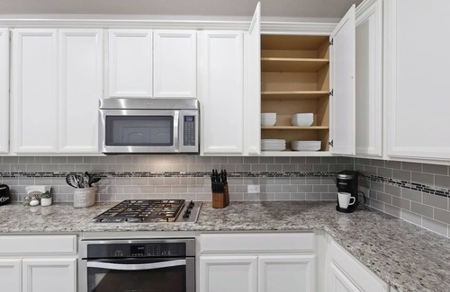 Little Elm House | TCH - Spacious 4bd/2ba home in Little Elm w/Office