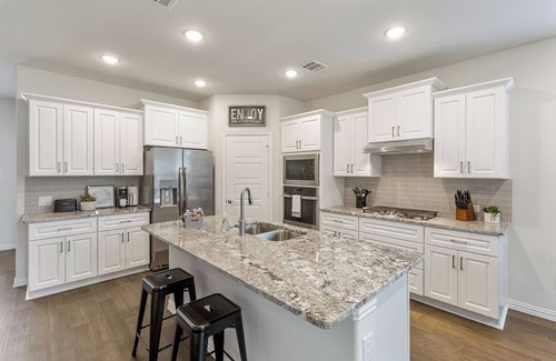 Northlake House | TCH - Spacious 5bd/3ba home in Northlake w/Office