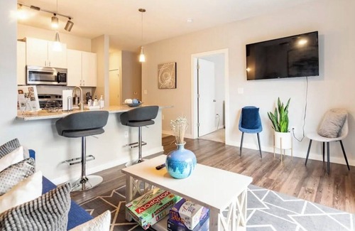 Inman Park Apartment | tCozy 1BR APT Inman Park on Atlanta Belt-line w/Free Parking, Gym & Pool