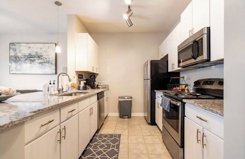 Inman Park Apartment | tCozy 1BR APT Inman Park on Atlanta Belt-line w/Free Parking, Gym & Pool