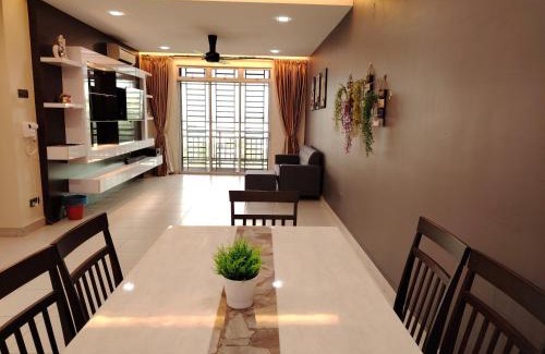 Taman Desa Tebrau Apartment | TCR-JB Tebrau City Walk Distance to Ikea Toppen & Aeon Mall