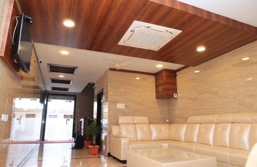 Kanchipuram Hotel | TCS Residency