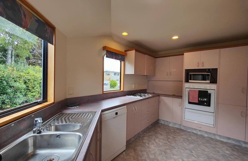 Te Anau House | Te Anau Dusky Delight