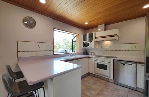 Te Anau House | Te Anau Happy Days Hideaway
