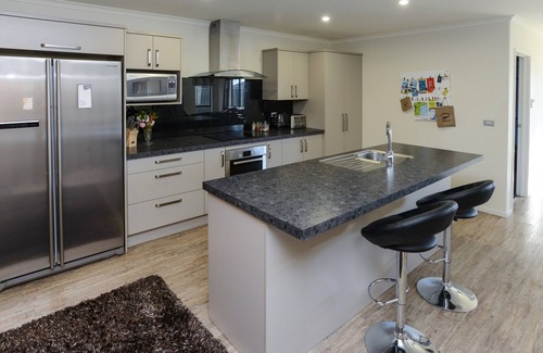 Napier Cottage | Te Awa Napier Treasure - Napier Holiday Home