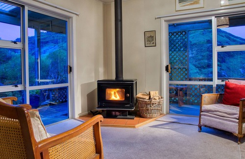 Anatori Cottage | Te Hapu Cottage - Family Holiday Accommodation