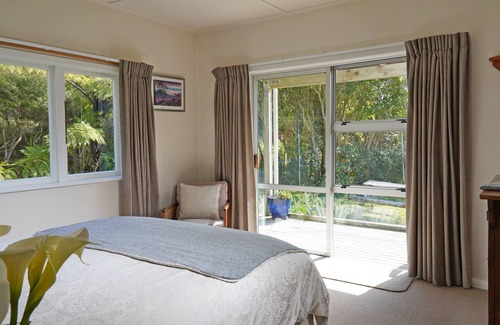 Anatori Cottage | Te Hapu Cottage - Family Holiday Accommodation