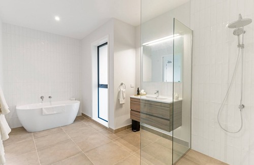 Te Akau Cabin | Te Karaka Lodge