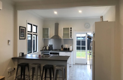 Blenheim House | Te Waiharakeke Holiday Home