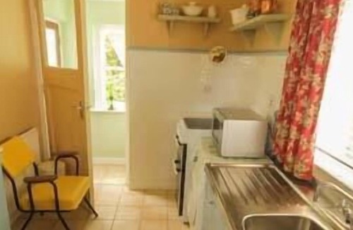 Falcarragh Cottage | TEACH ANNIE, pet friendly in Falcarragh, County Donegal