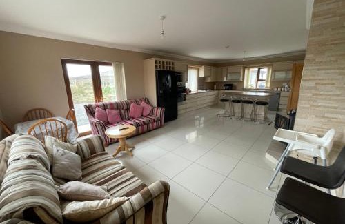 Glaise Bheag House | Teach Mhaureen