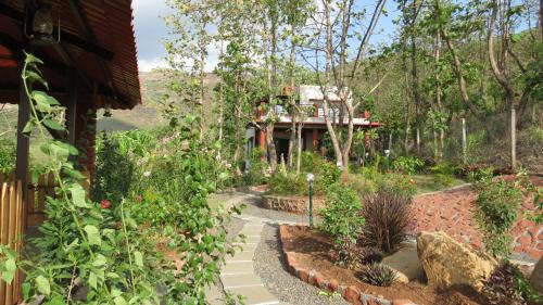 Ambavna House | teak trail