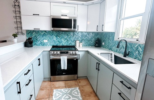 Zarzal Condo | Teal Bay Hideaway