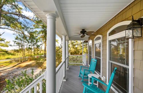 Chincoteague House | Teal Cottage