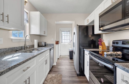 Oak Grove House | Team Travel Made Easy – Work Stay Wish, Granted!