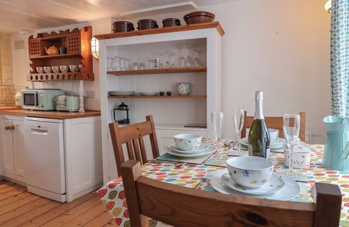 Polperro Cottage | TEANA COTTAGE, pet friendly, character holiday cottage in Polperro