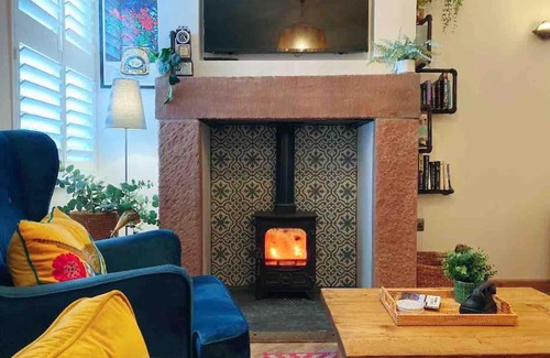 Ennerdale Bridge House | Teapot Cottage in Ennerdale - Hot tub Pizza Oven Log Burner