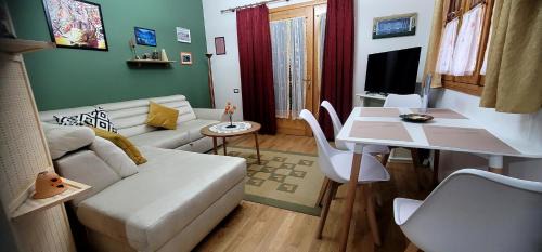 Tirana House | Teba Garden's Villa