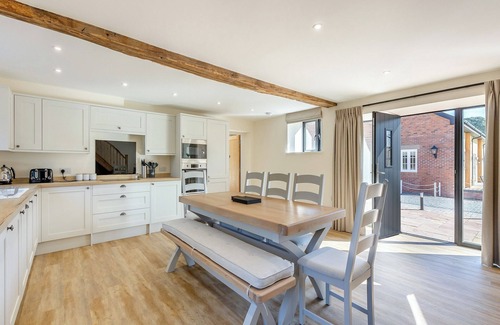 Felton Cottage | Tedsmore Hall Estate is surrounded by picturesque countryside.