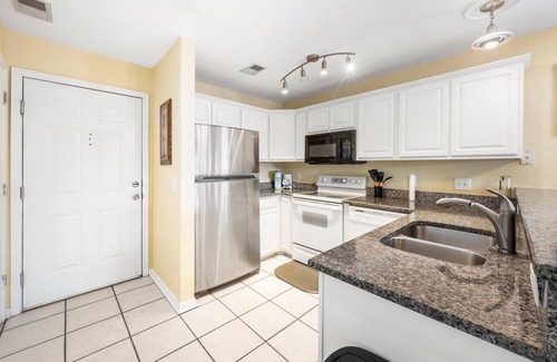Pawleys Island Condo | Tee Time Escape condo in Beautiful True Blue Golf Resort with Community Pool