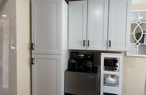 Englewood Apartment | Teeny Bikini Delights - Pool & Bay!