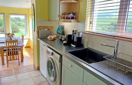 Flashader Cottage | Teeny’s Cottage is a spacious family holiday home set all on the ground floor.
