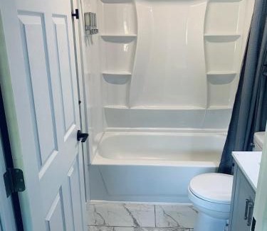Roscommon Apartment | TeePee Room 6- Newly Renovated