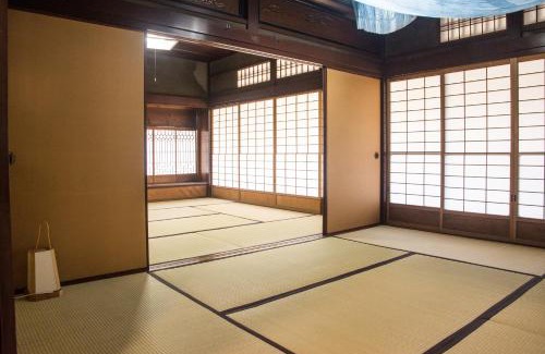 Ukyo Ward Villa | tehen