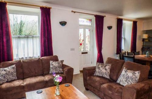 Cilgerran House | Teifi House