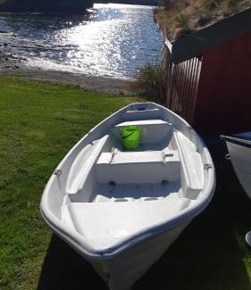 Flora House | Teigen Leirstad, feriehus og hytter