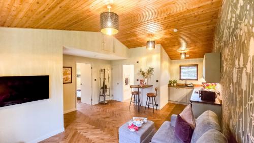 Kingussie House | Telford Cottage