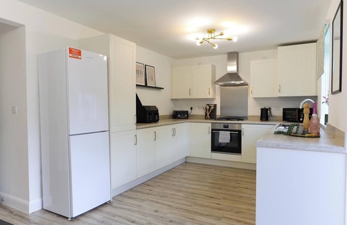 Telford House | Telford – Free Parking – Great for contractors