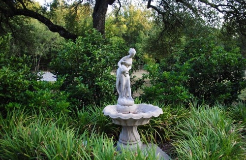 Waco Cottage | Tell Story Walk - Private Cottage in the Country