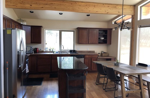 Loghill Village House | Telluride Daytrips + Ouray & Ridgway Hotsprings