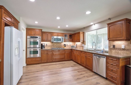 Winchester House | Temecula Valley Retreat Just Minutes From Wine Country- EV CHARGING AVAILABLE