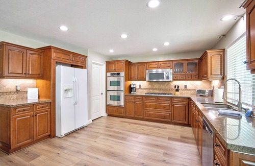 Winchester House | Temecula Valley Retreat Just Minutes From Wine Country- EV CHARGING AVAILABLE